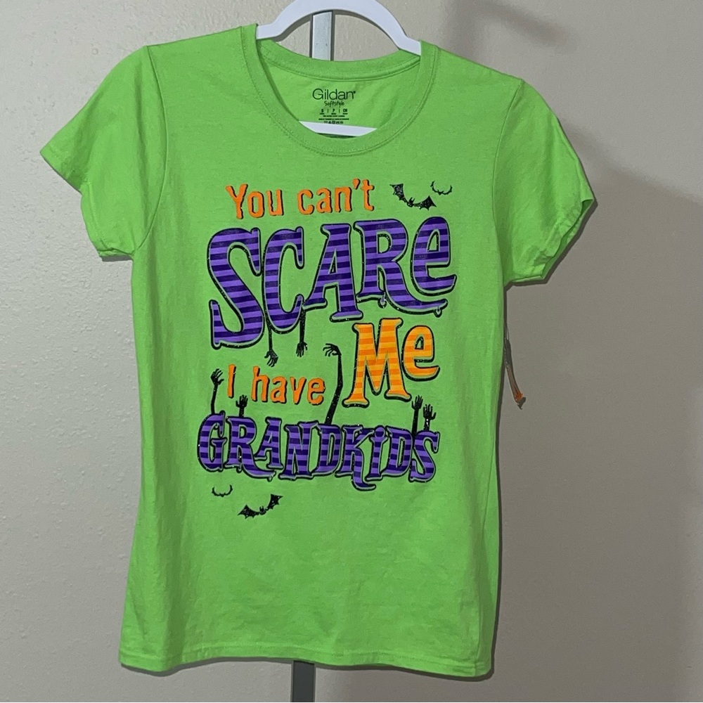 Gildan “You Can’t Scare Me I Have Grandkids” Halloween T-Shirt, Size S, …